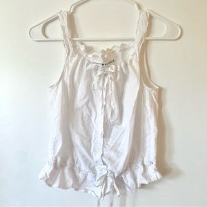 MUST GO 🤍 vintage tommy hilfiger peasant top